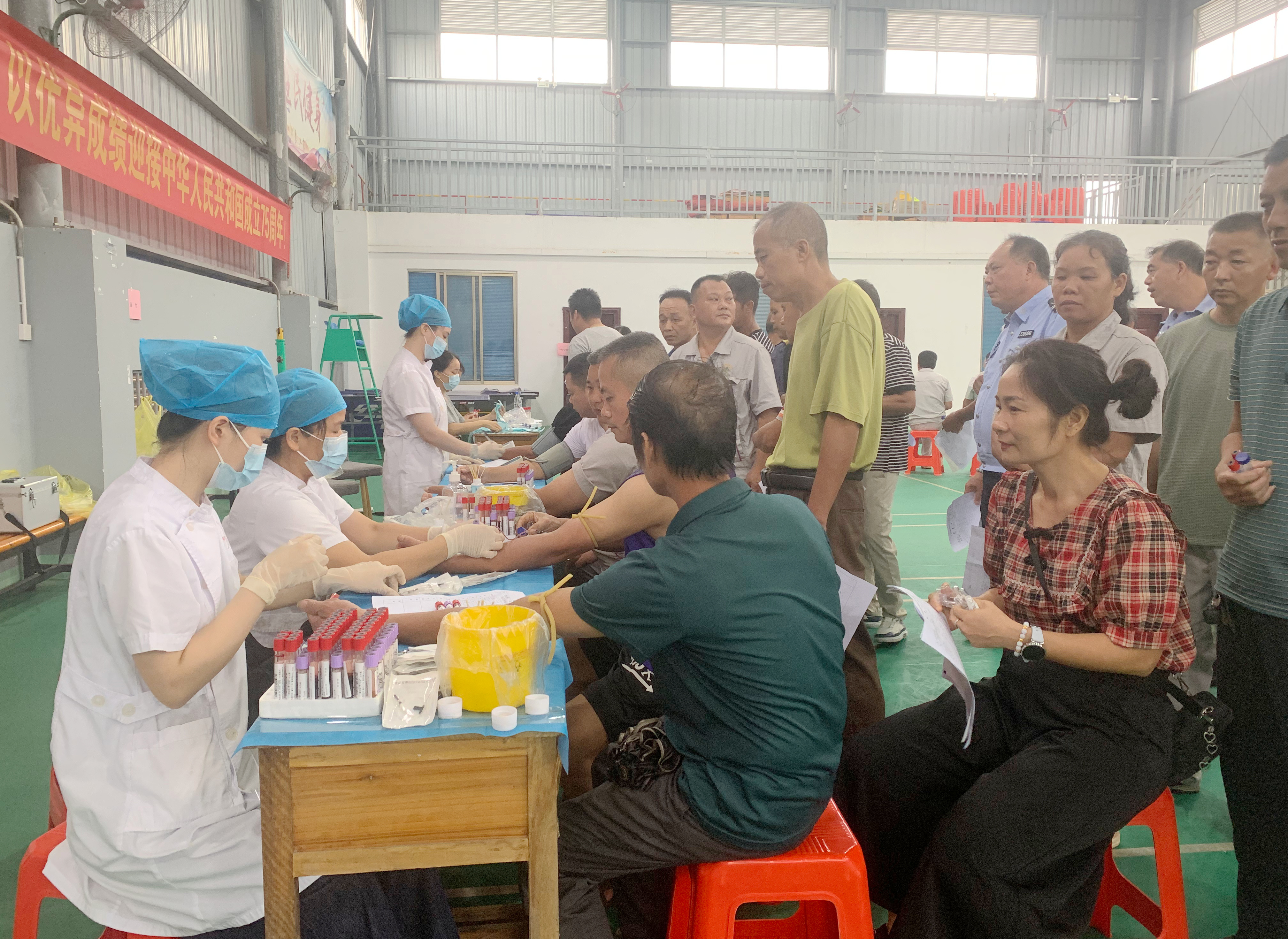 辦實(shí)事暖人心 送檢上門(mén)護(hù)健康 ——公司135名一線(xiàn)職工享“家門(mén)口”免費(fèi)體檢